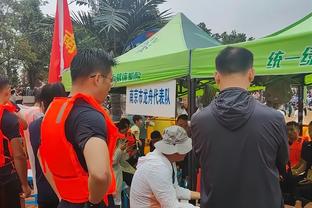 贝弗利：恩比德在DPOY防守下拿了51分 没人会在我头上得50分